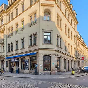 Albergue Mondpalast, Dresden
