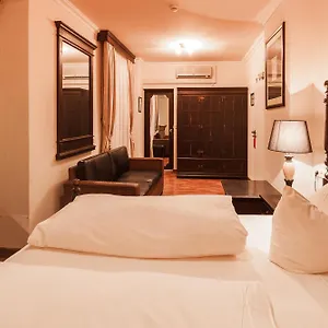 Hotel Aviv, Dresda